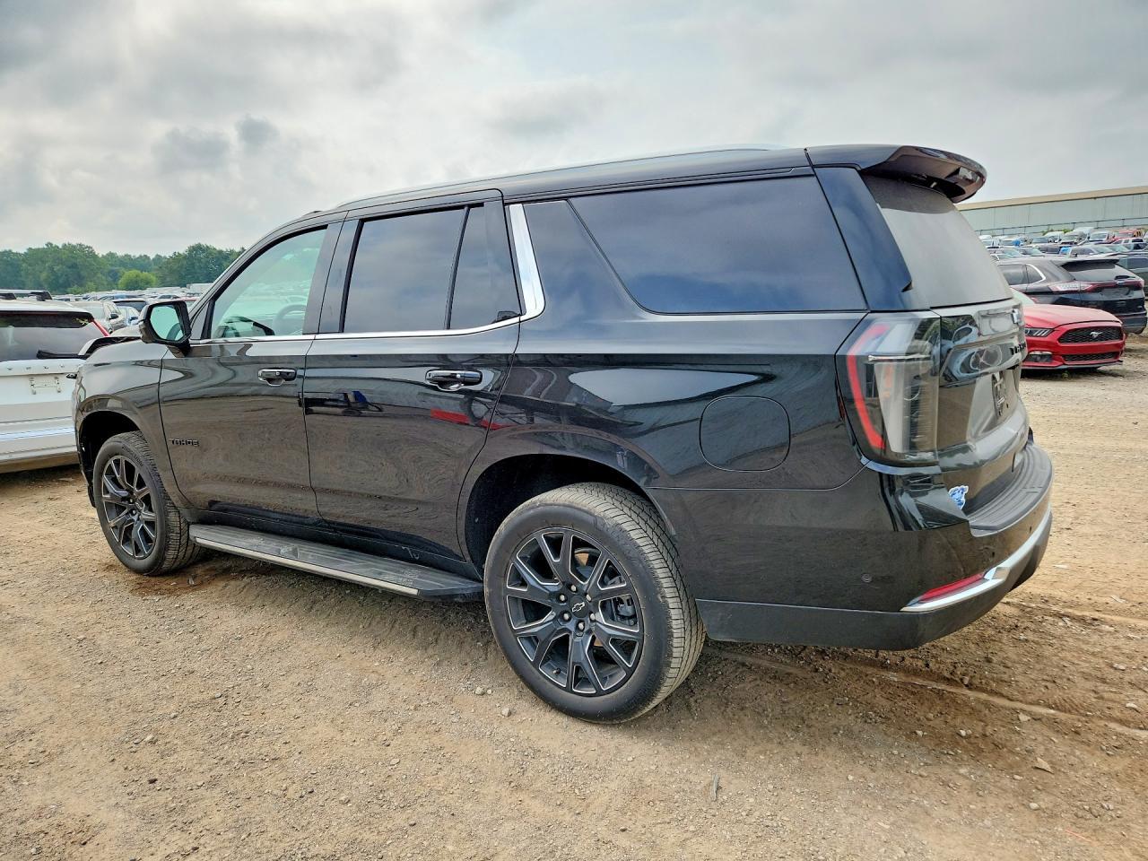 2025 Chevrolet Tahoe K1500 Lt - Image 2