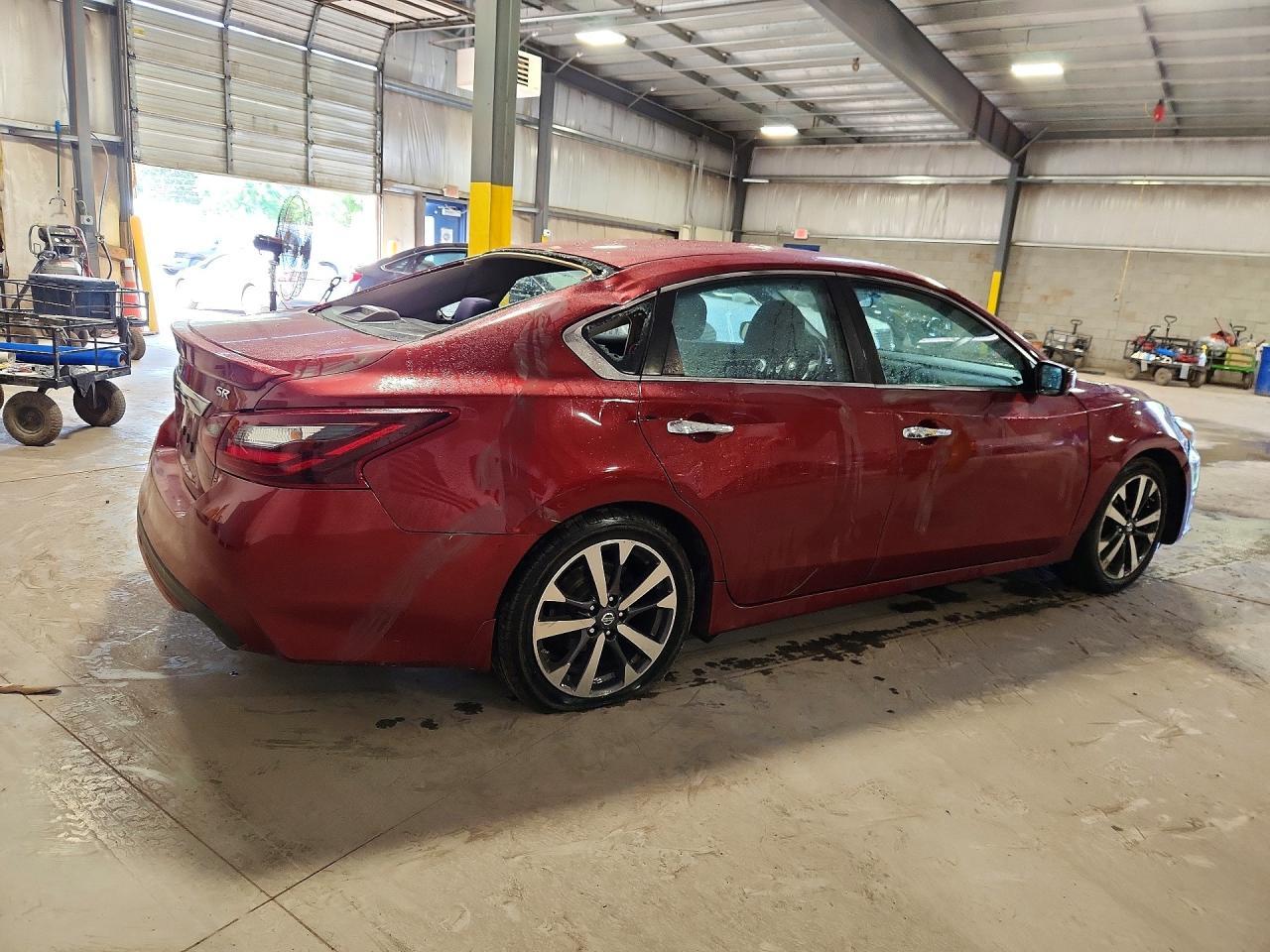 2017 Nissan Altima 2.5 Sr - Image 3