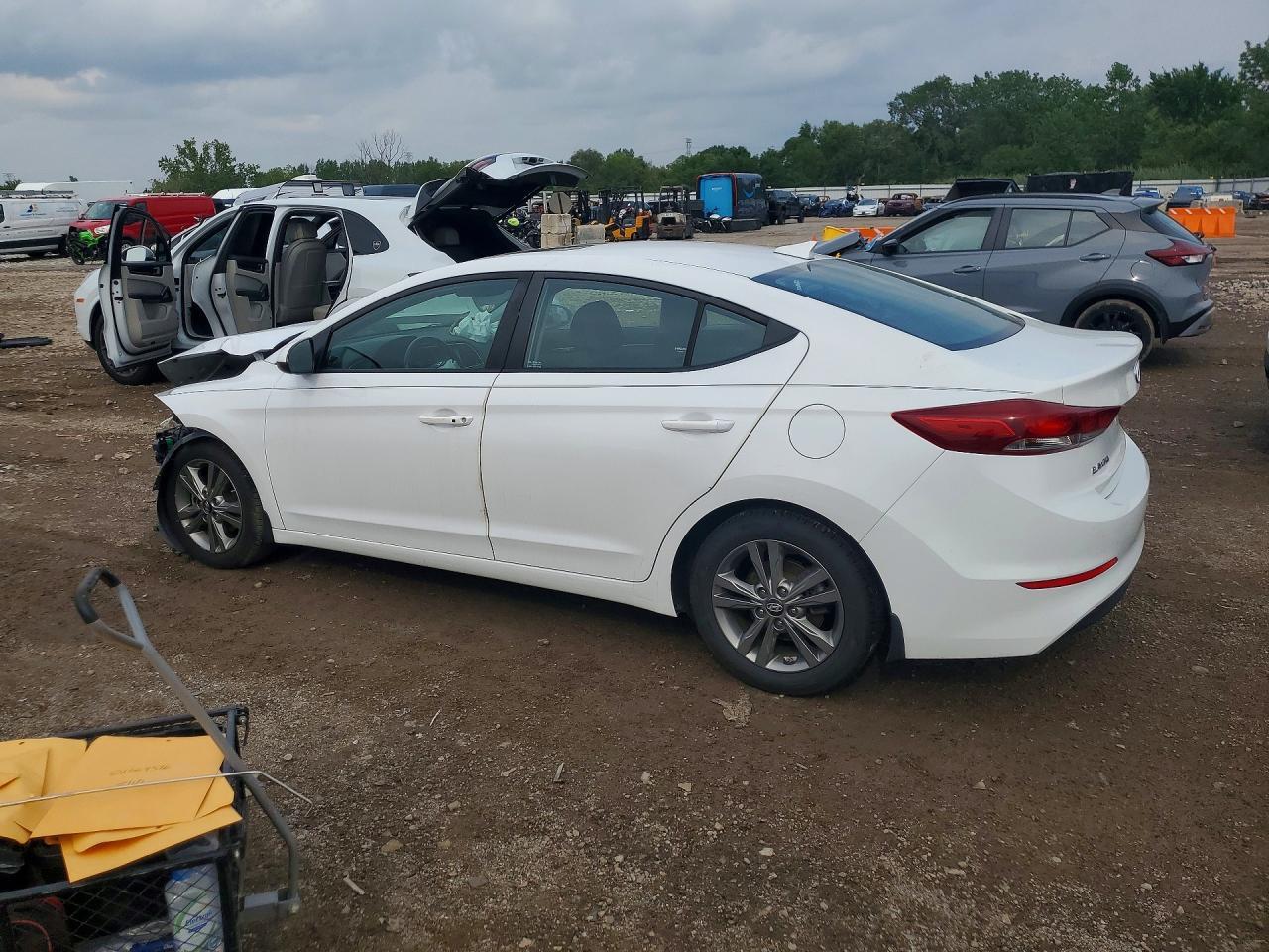 2018 Hyundai Elantra Value Edition - Image 2