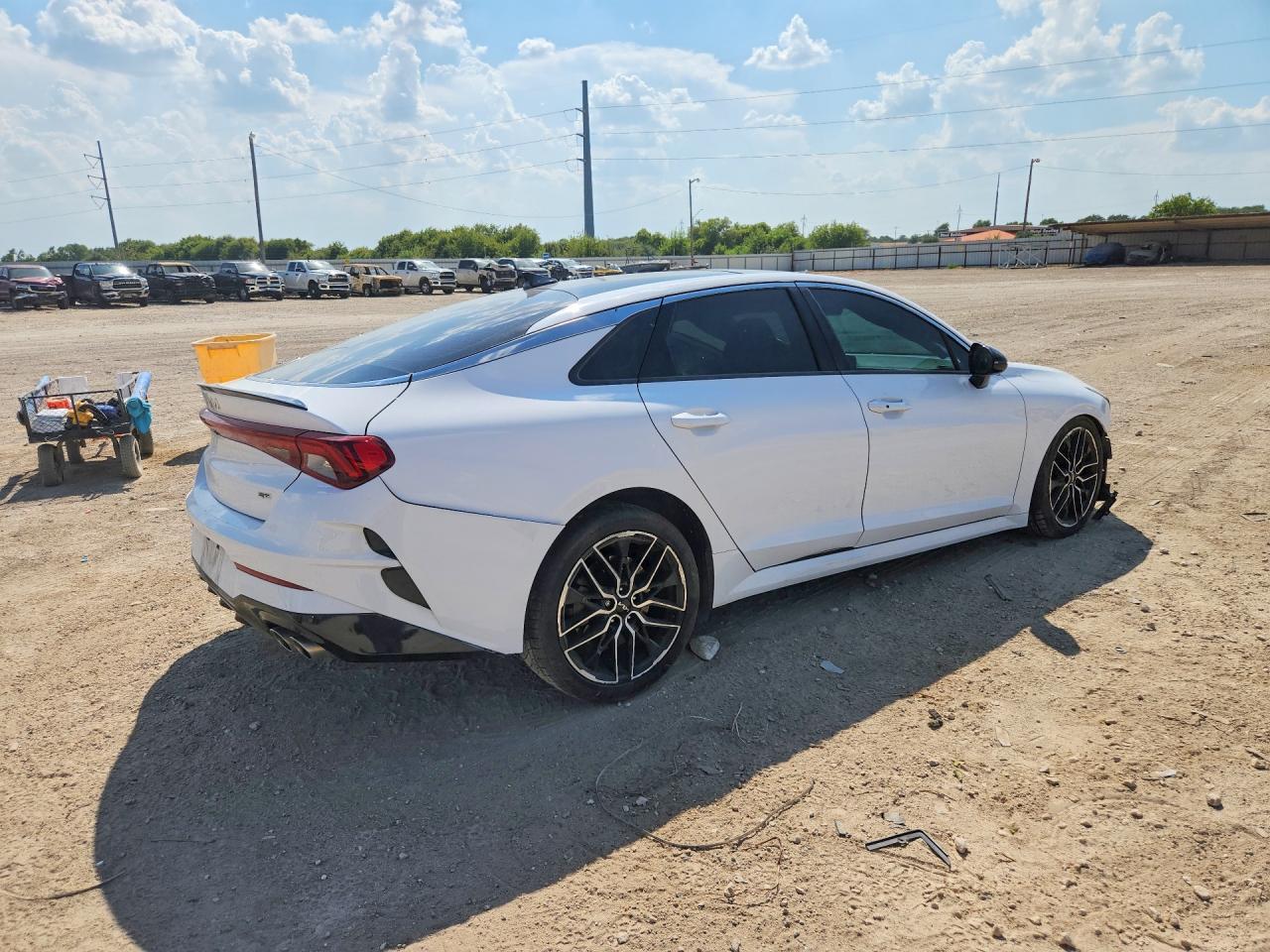 2023 Kia K5 Gt - Фото 3