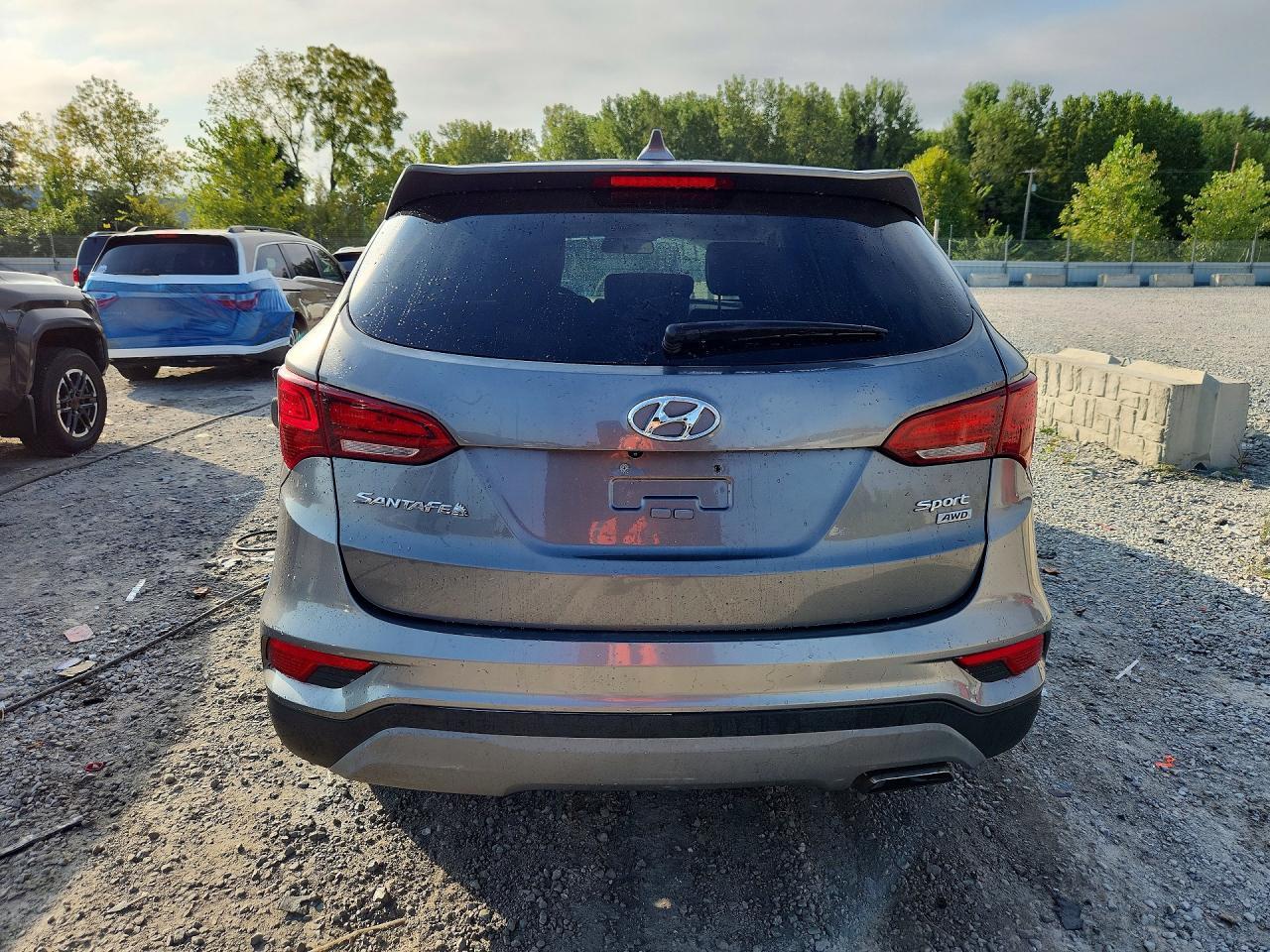 2017 Hyundai Santa Fe Sport 2.4L - Image 6