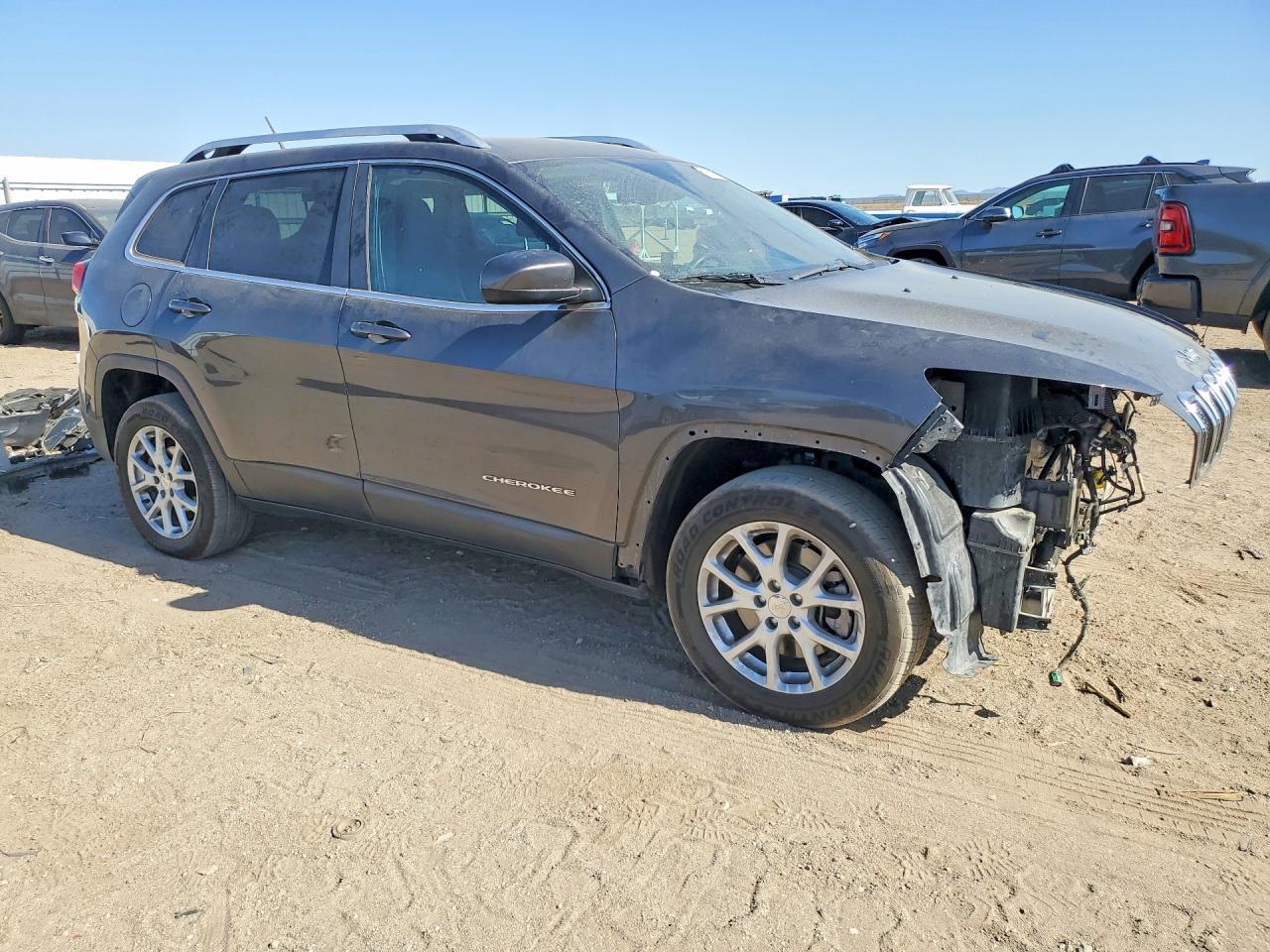 2015 Jeep Cherokee Latitude - Фото 4