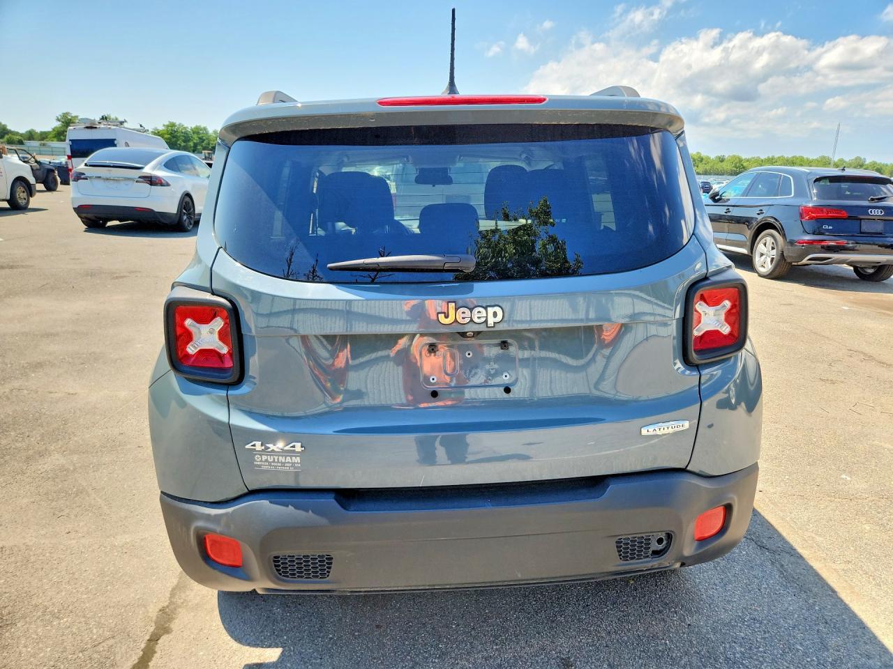 2017 Jeep Renegade Latitude - Image 6