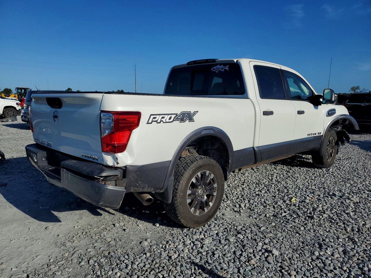 2019 Nissan Titan Xd Pro-4X - Image 3
