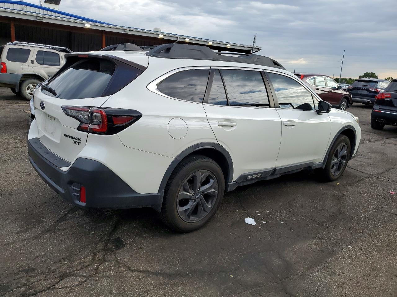 2021 Subaru Outback Onyx Edition Xt - Фото 3