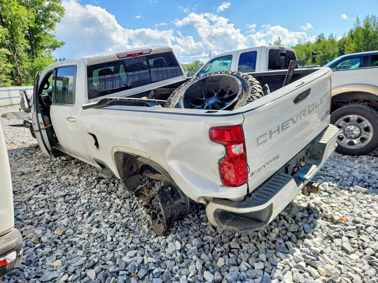 2021 Chevrolet Silverado K3500 High Country - Image 2