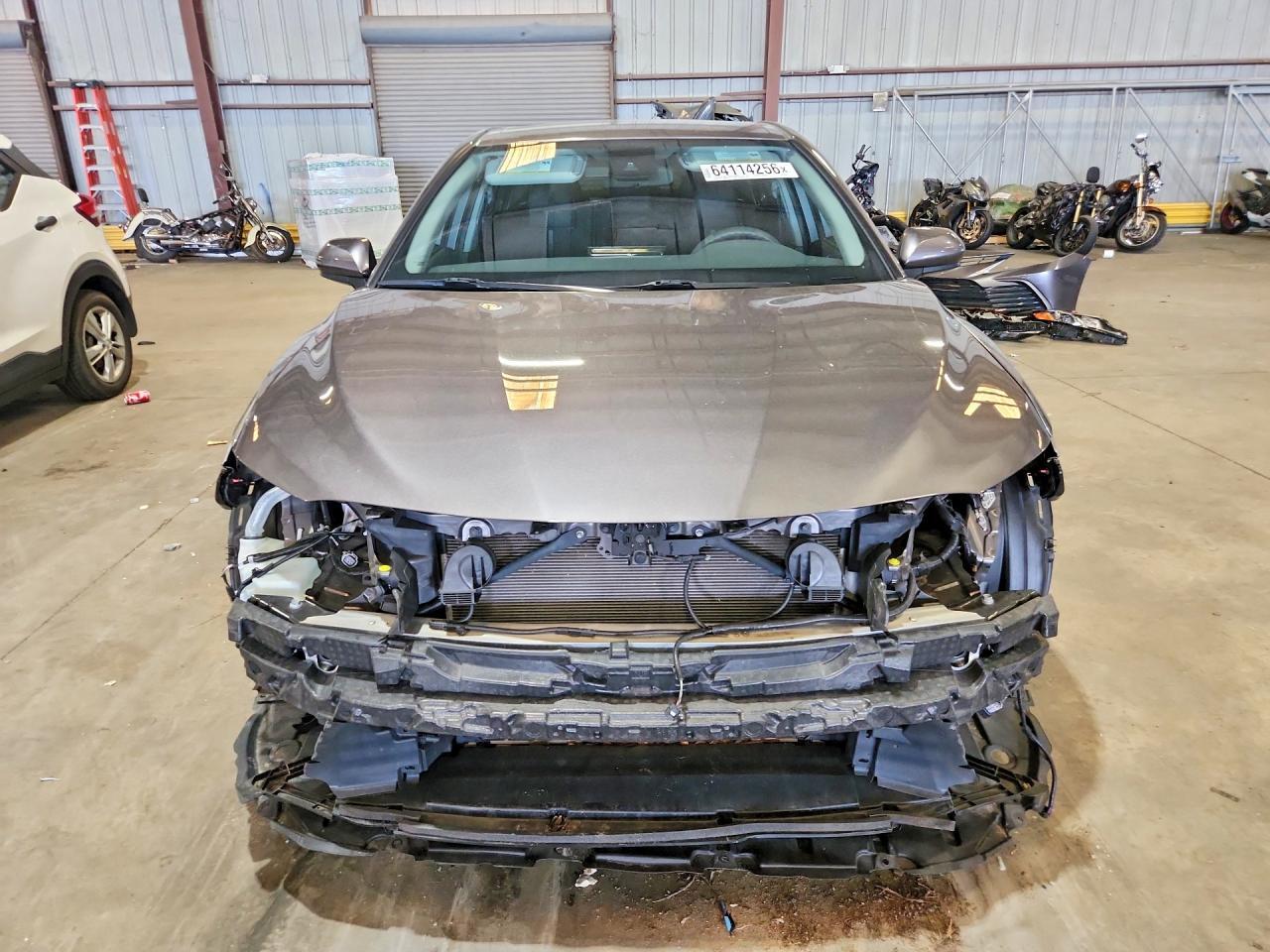 2022 Toyota Camry Le - Image 5