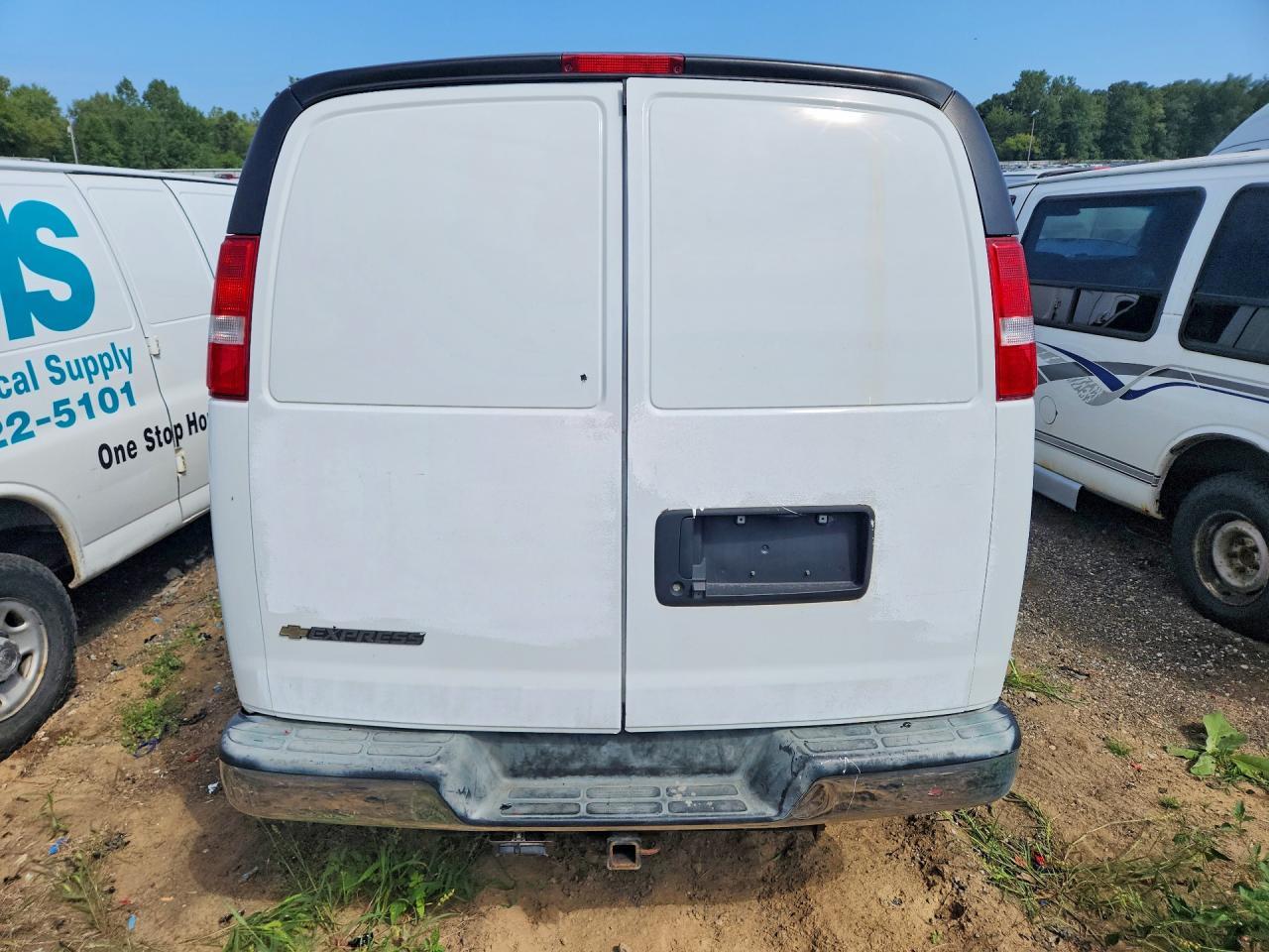 2021 Chevrolet Express G2500 - Фото 6