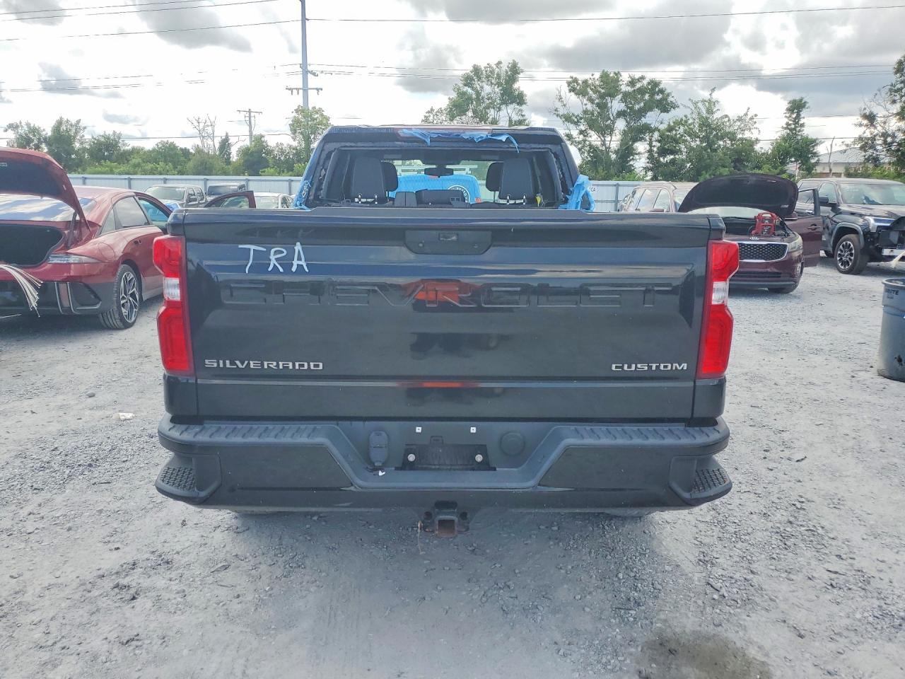2022 Chevrolet Silverado Ltd C1500 Custom - Фото 6