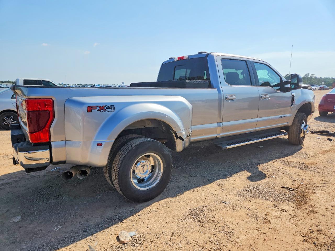 2020 Ford F350 Super Duty - Image 3