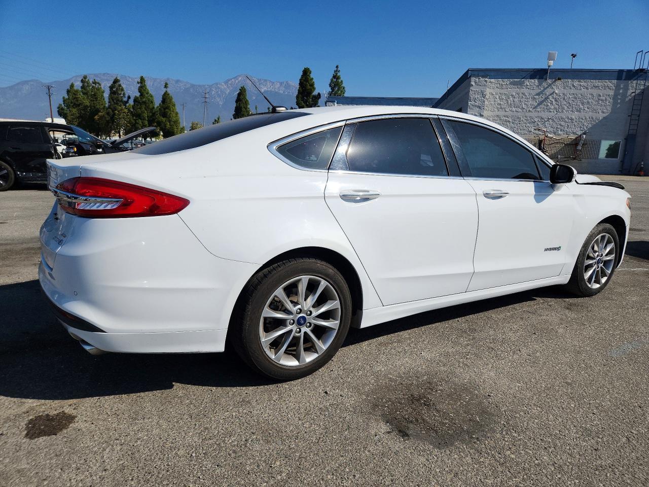 2017 Ford Fusion Se Hybrid - Image 3