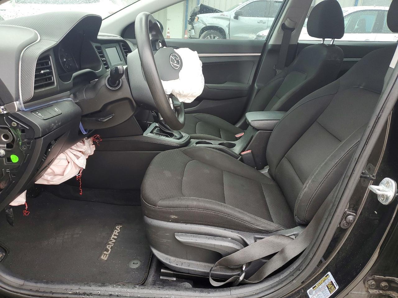 2019 Hyundai Elantra Se - Фото 7