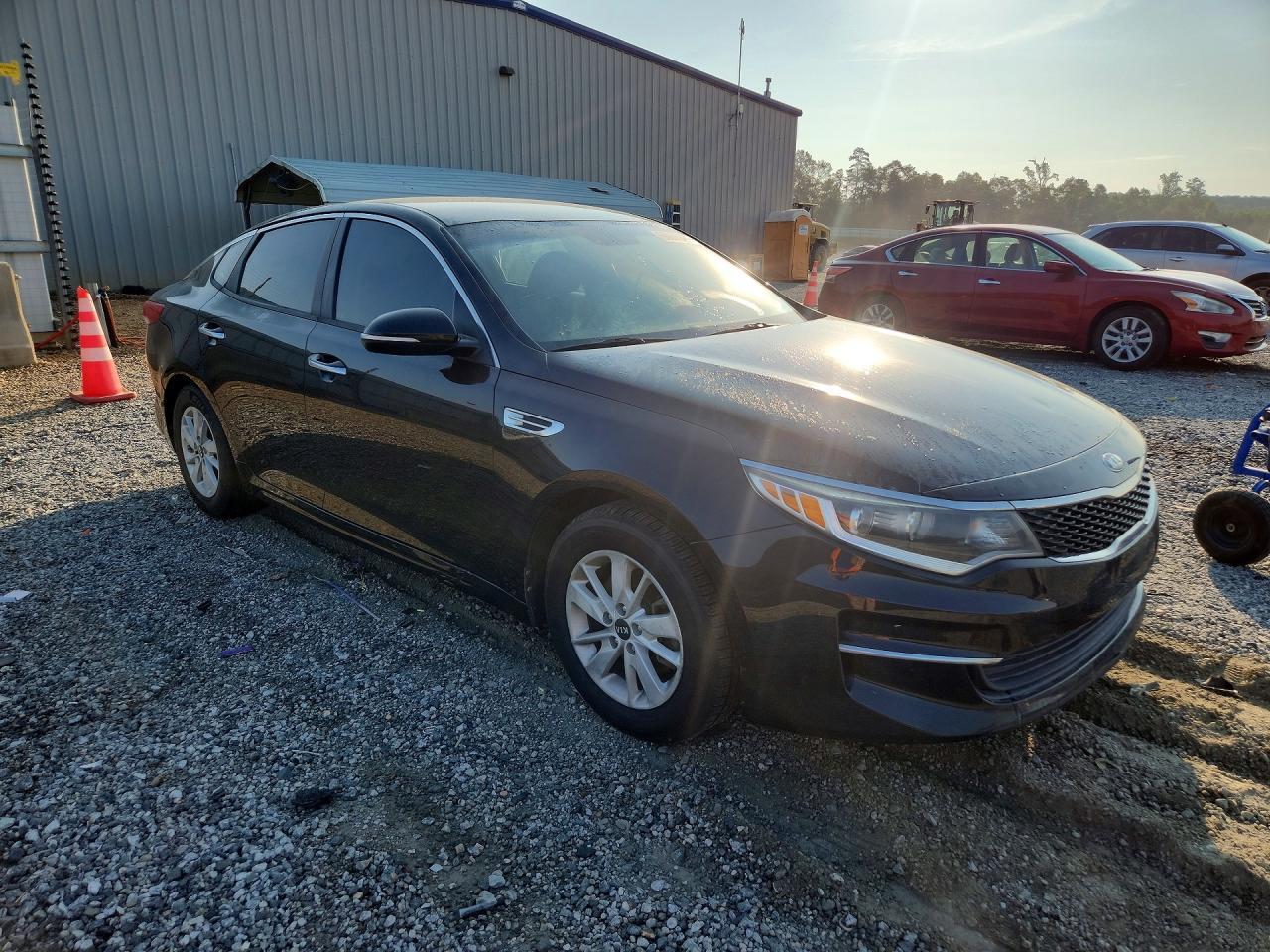 2016 Kia Optima Lx - Image 4