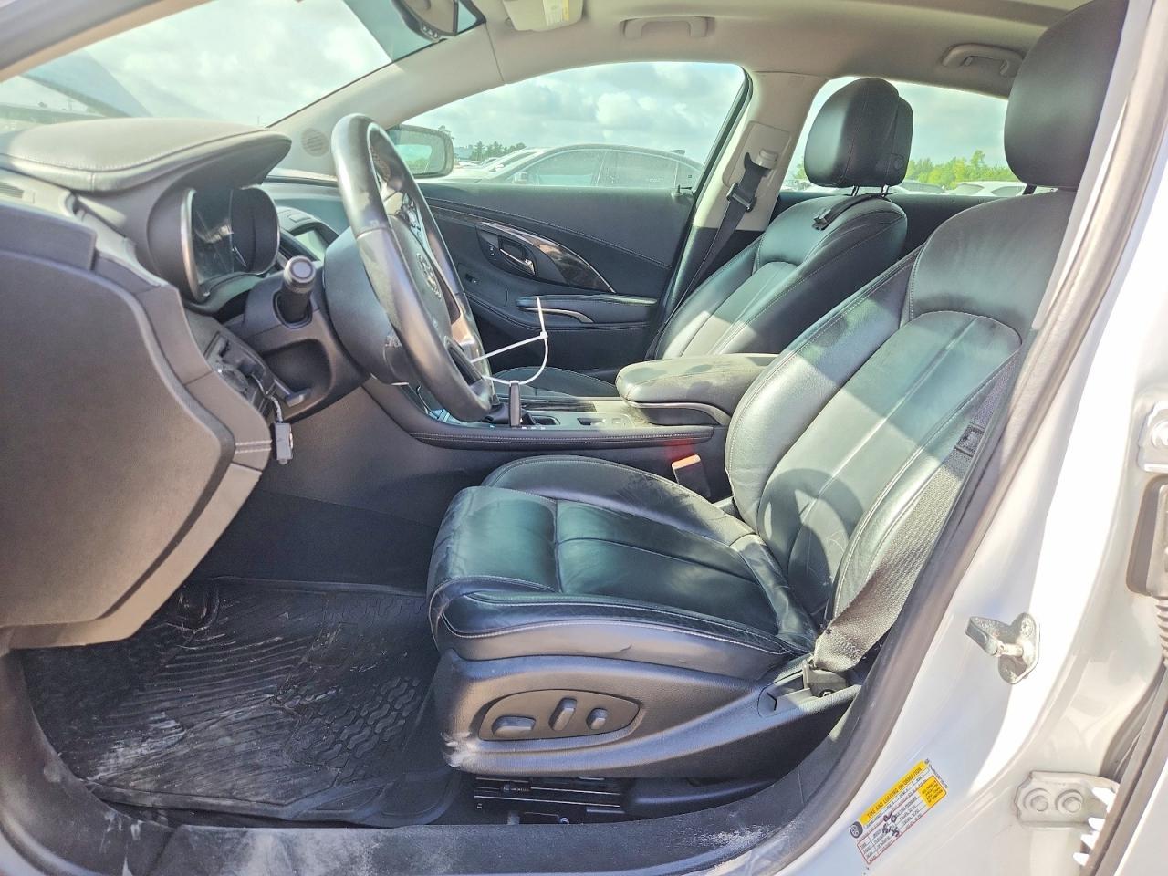 2014 Buick Lacrosse - Image 7