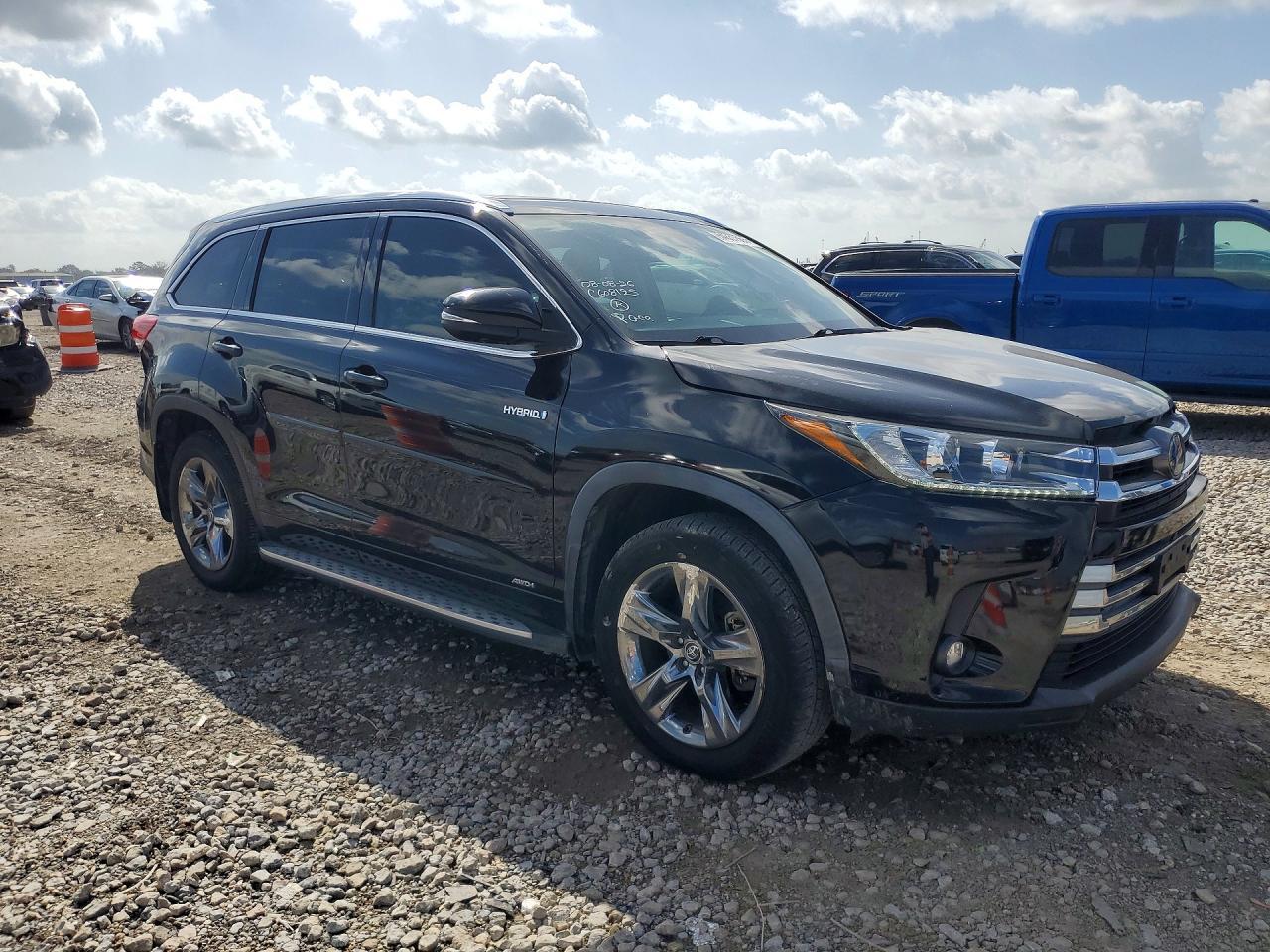 2019 Toyota Highlander Hybrid Limited Platinum - Фото 4