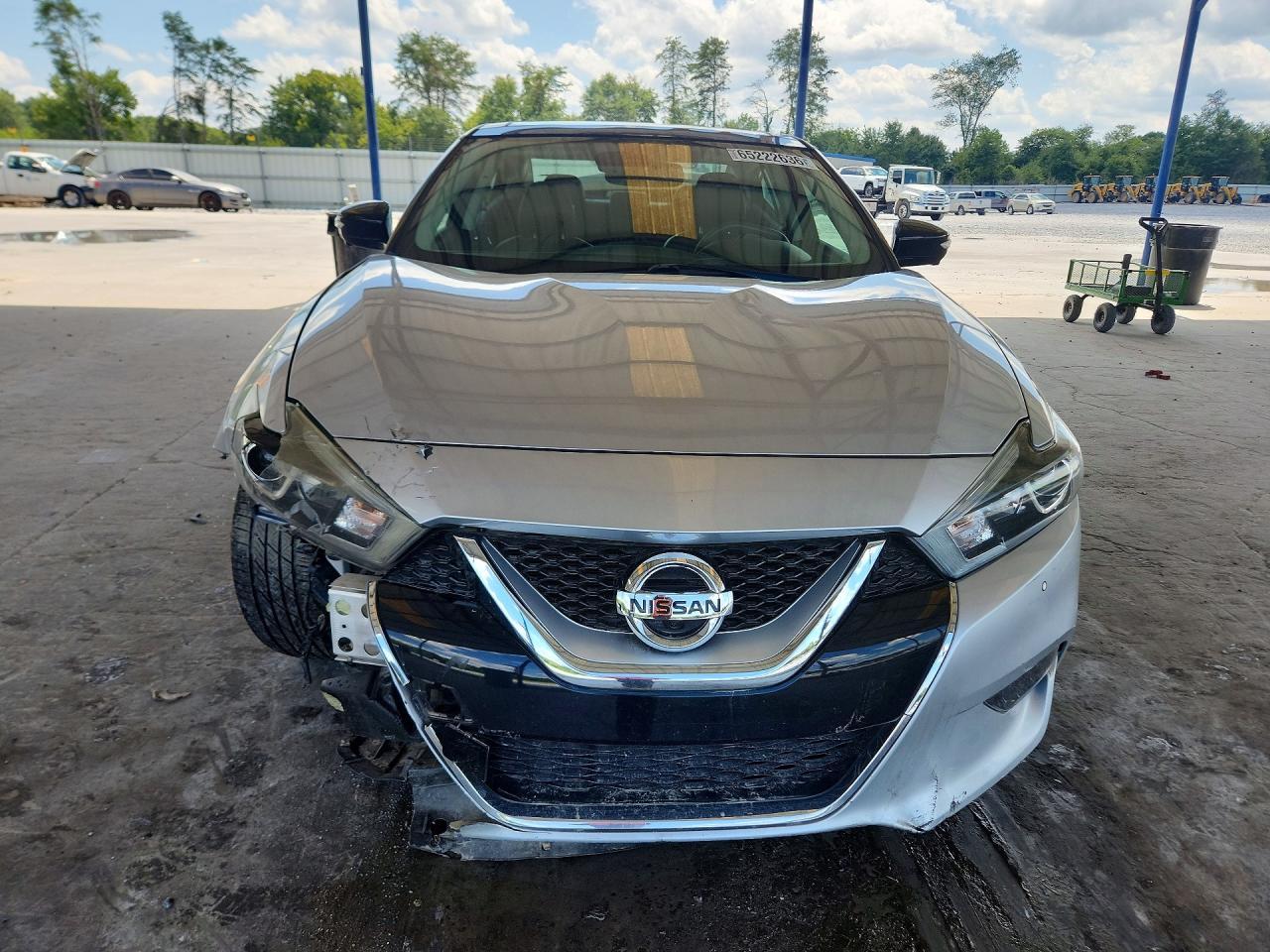 2016 Nissan Maxima Platinum - Image 5