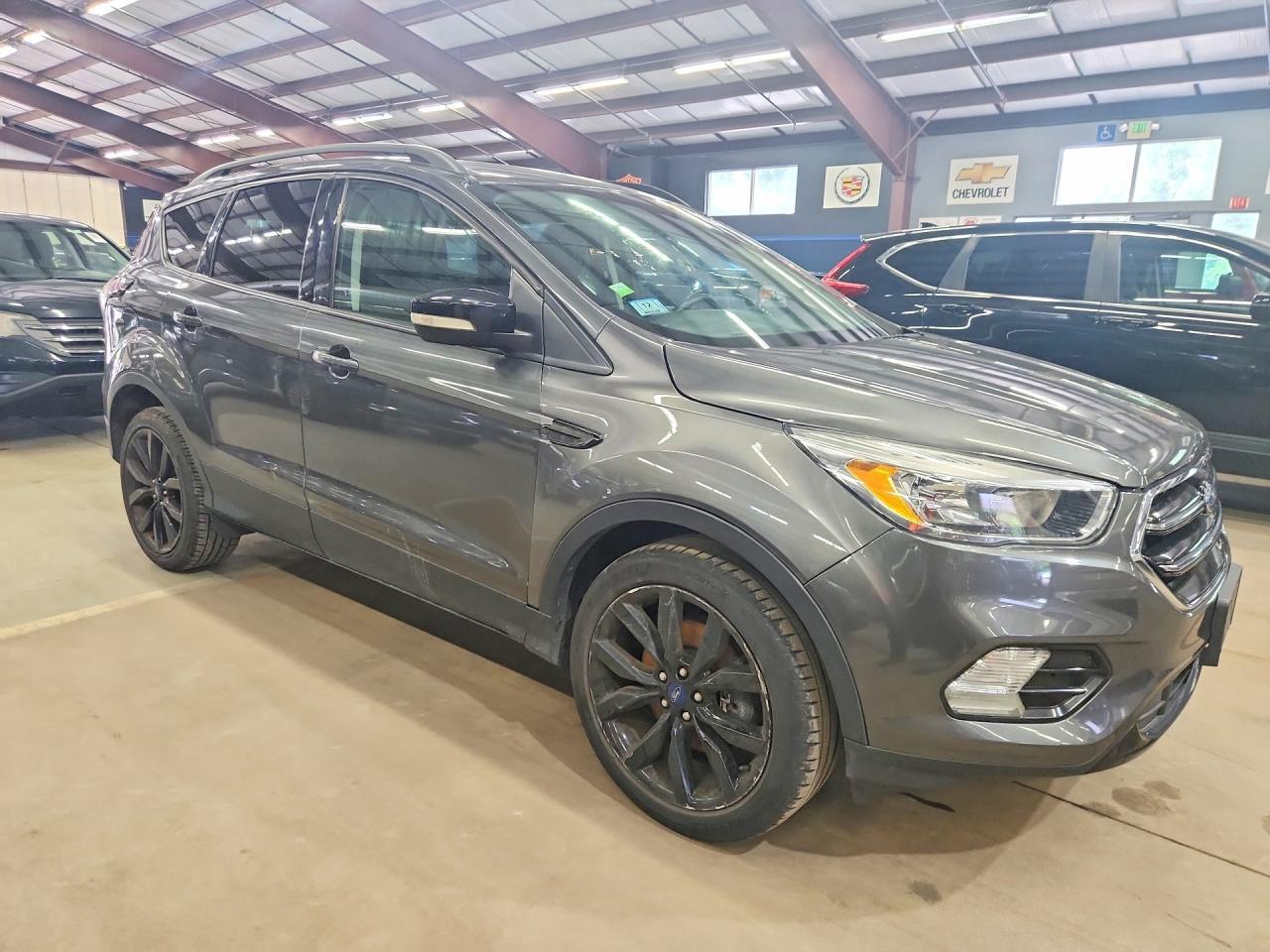 2017 Ford Escape Titanium - Фото 4