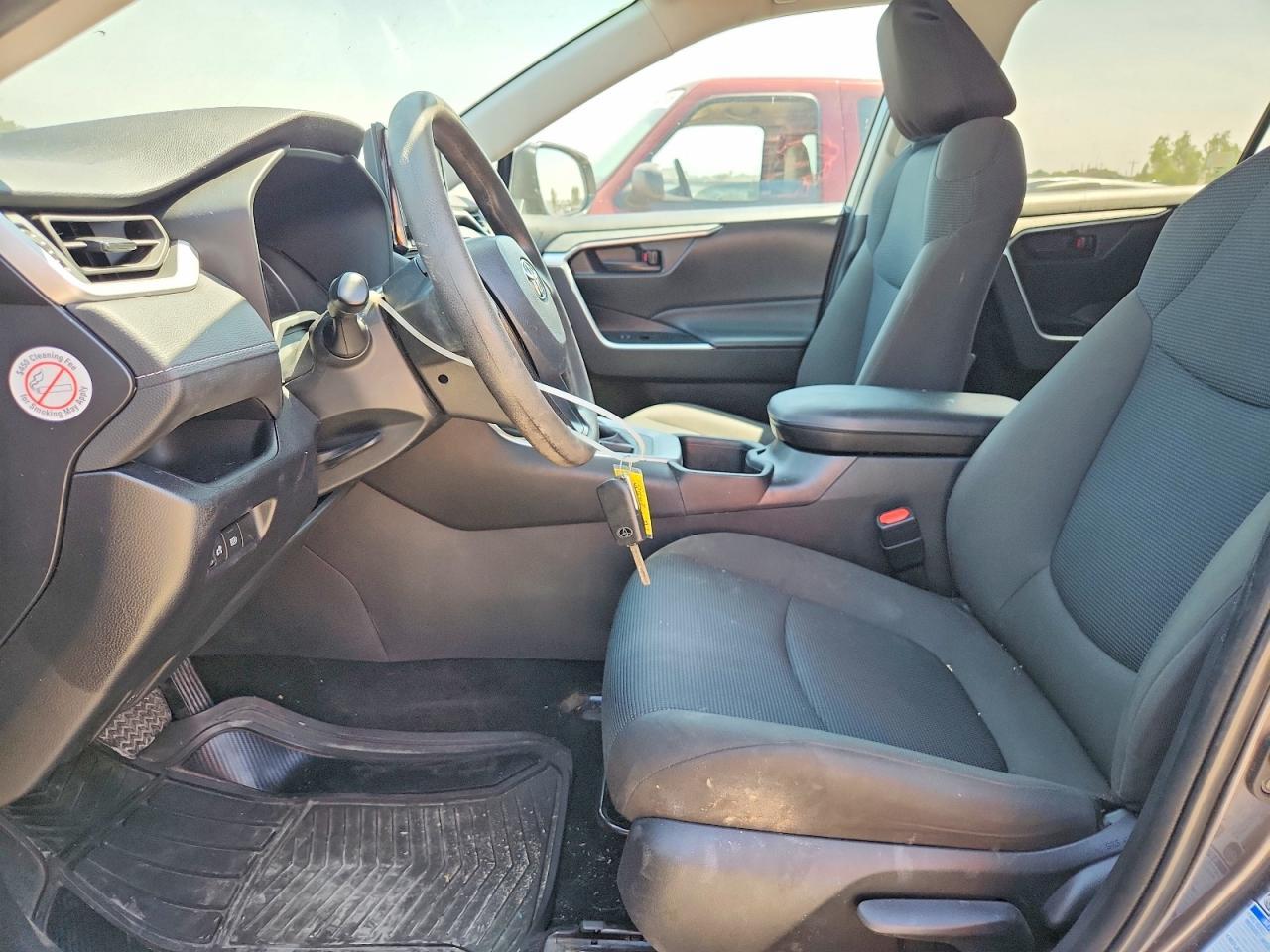2022 Toyota Rav4 Le - Фото 7