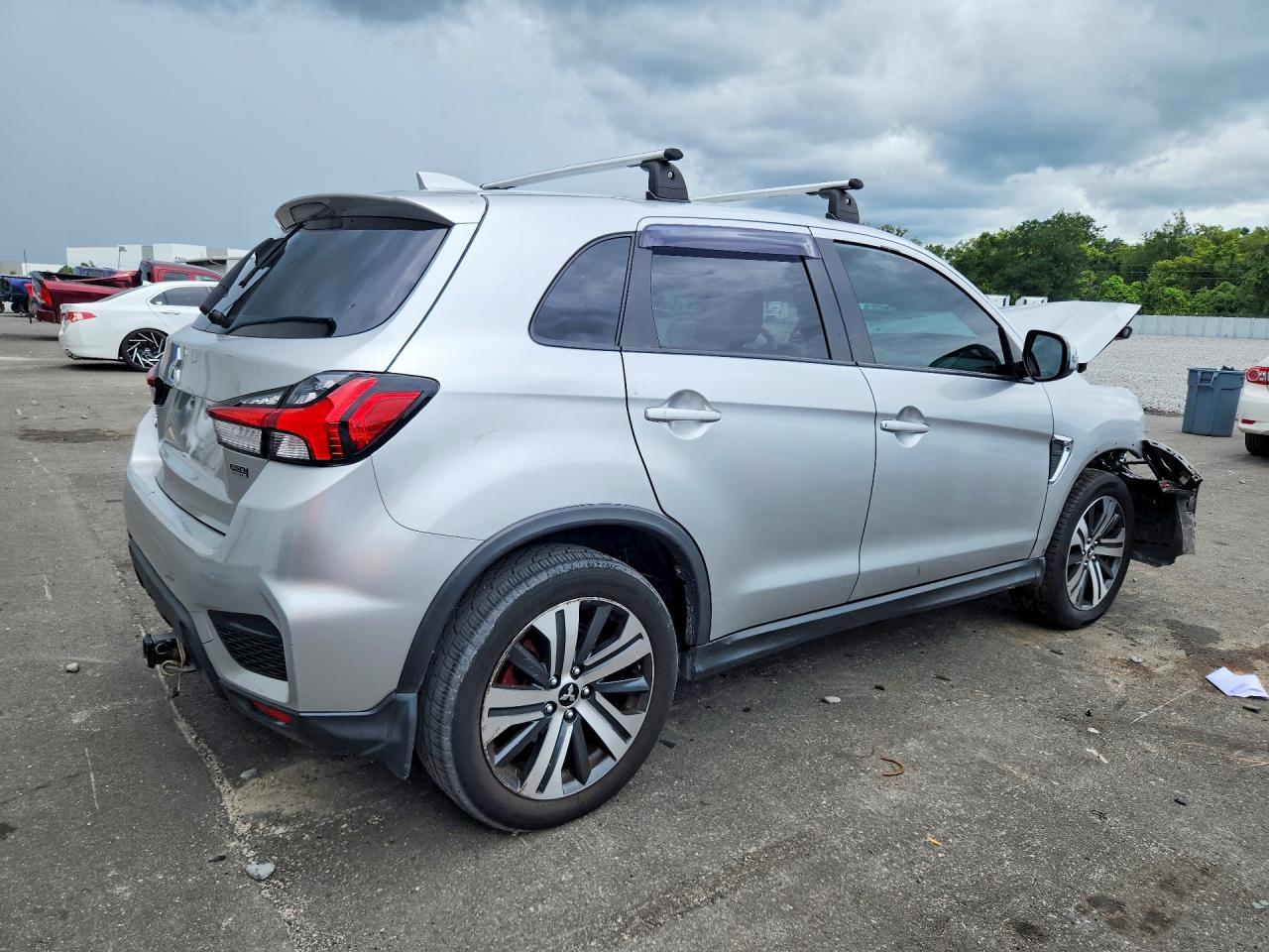 2022 Mitsubishi Outlander Sport Se - Фото 3