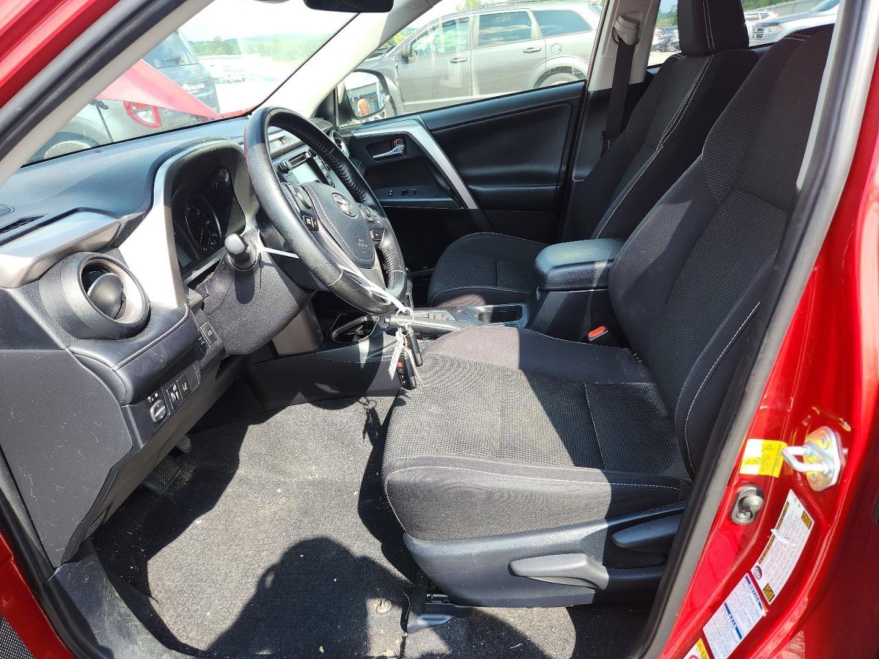 2017 Toyota Rav4 Xle - Image 7