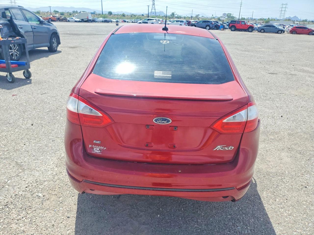 2016 Ford Fiesta S - Фото 6