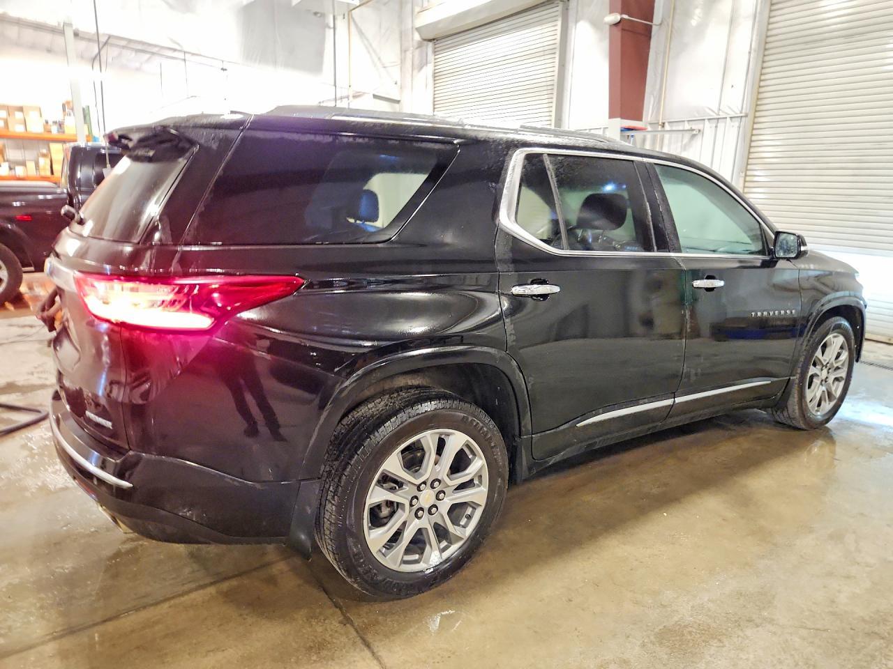 2019 Chevrolet Traverse Premier - Фото 3