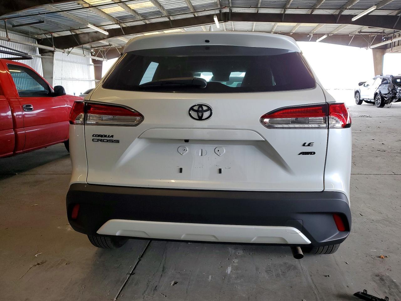 2023 Toyota Corolla Cross Le - Фото 6