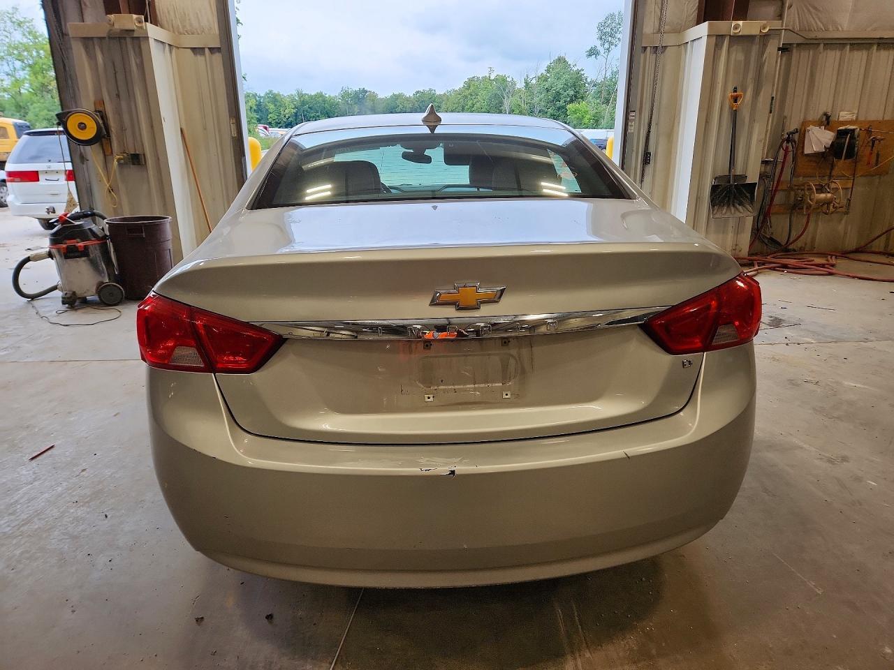 2017 Chevrolet Impala Lt - Фото 6