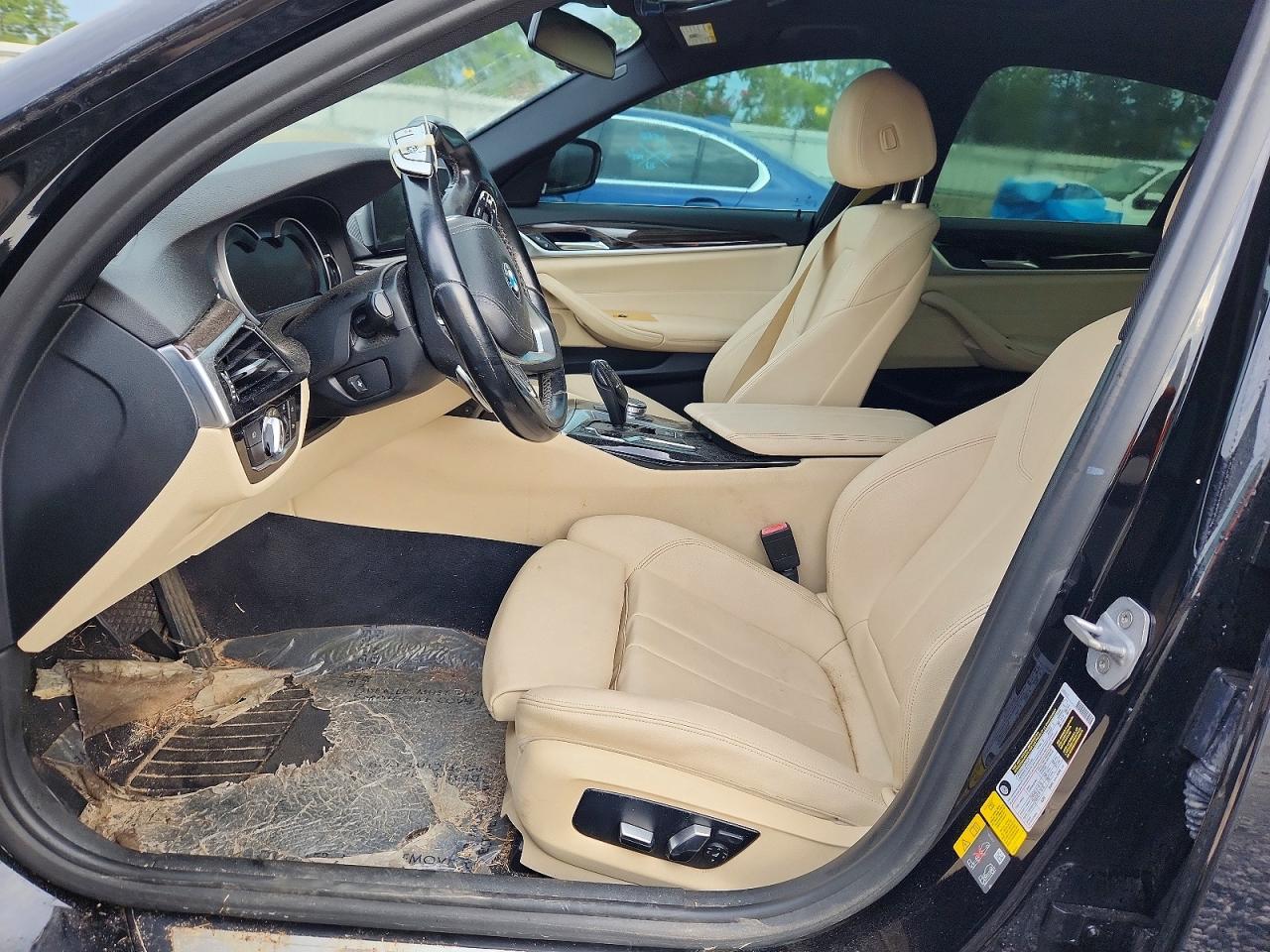 2018 BMW 530E - Фото 7