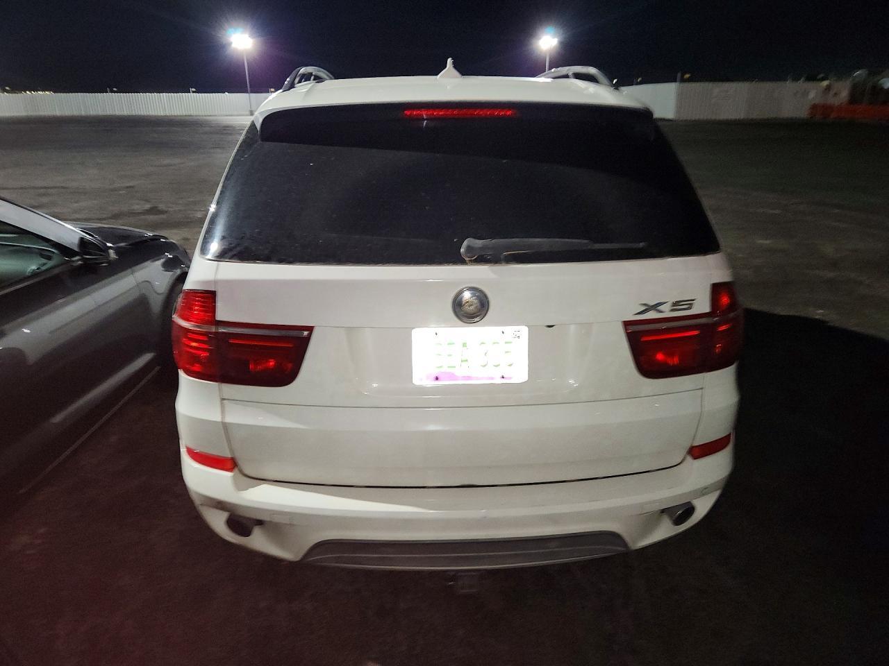 2011 BMW X5 xDrive35I - Фото 6