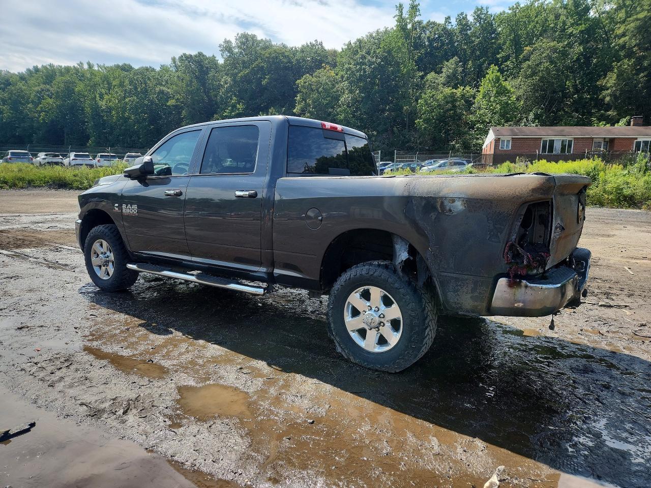 2014 Ram 2500 Slt - Image 2