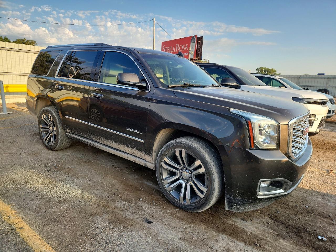 2019 GMC Yukon Denali - Фото 4