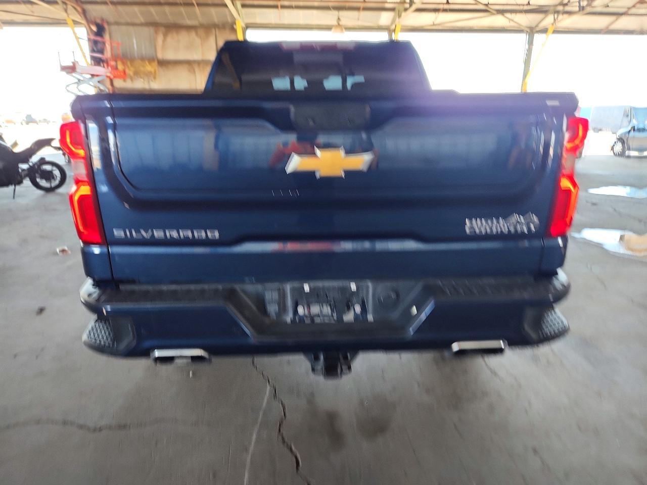 2022 Chevrolet Silverado K1500 High Country - Фото 6