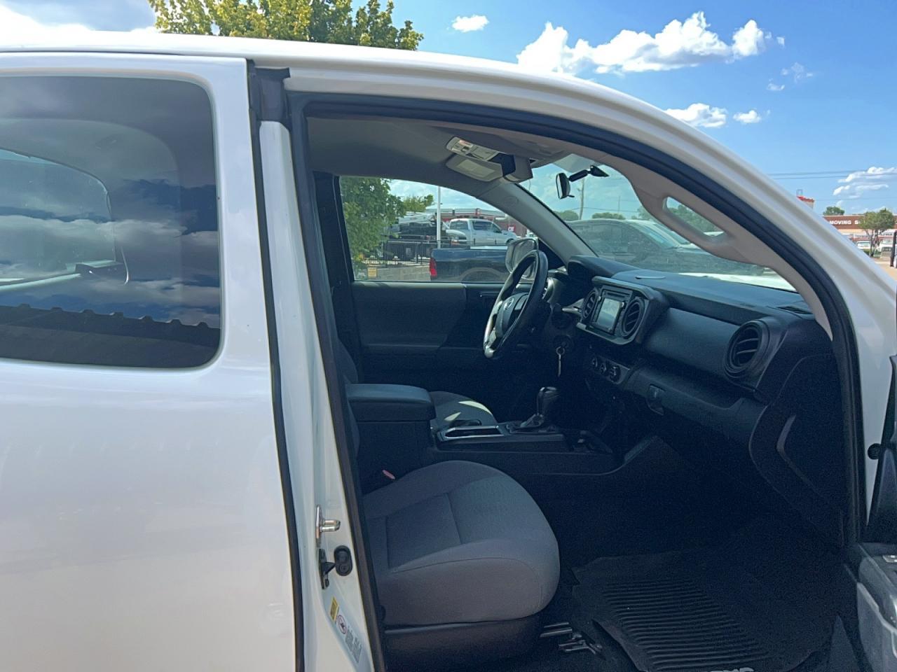 2017 Toyota Tacoma Sr - Image 5