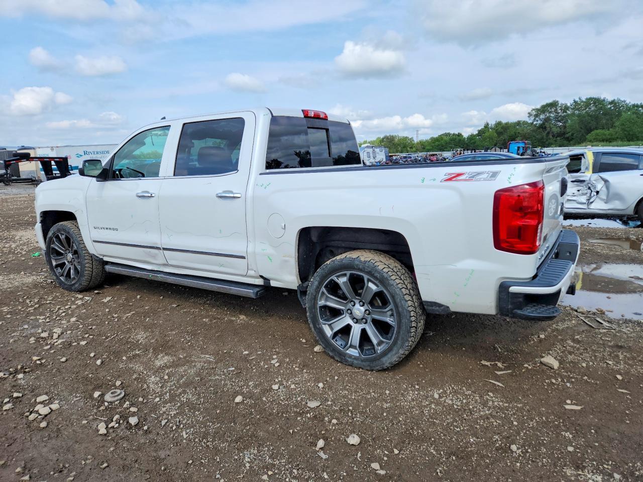 2017 Chevrolet Silverado K1500 Ltz - Image 2