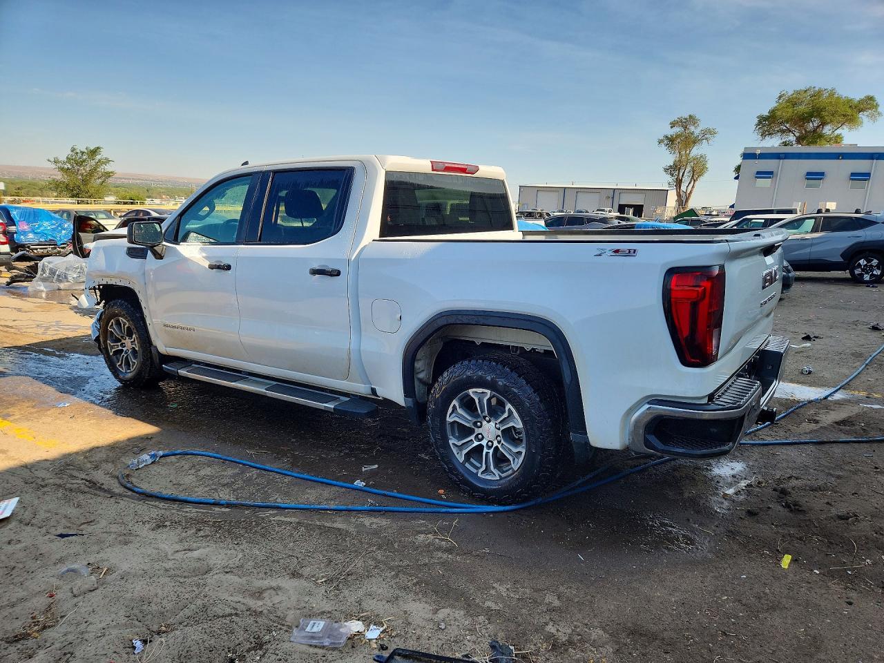 2024 GMC Sierra K1500 - Image 2