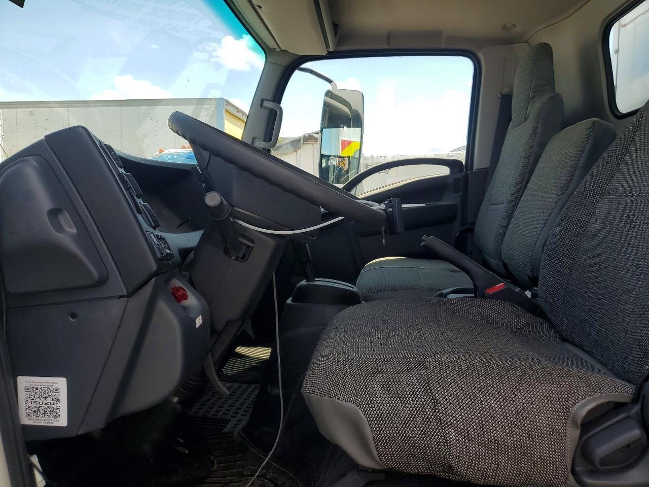 2024 Isuzu Npr Hd Box Truck - Image 7