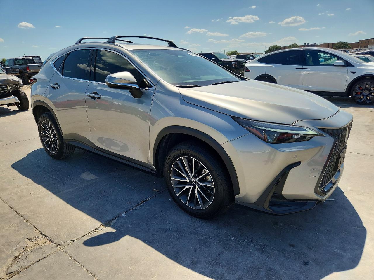 2025 Lexus Nx 250 Premium - Image 4