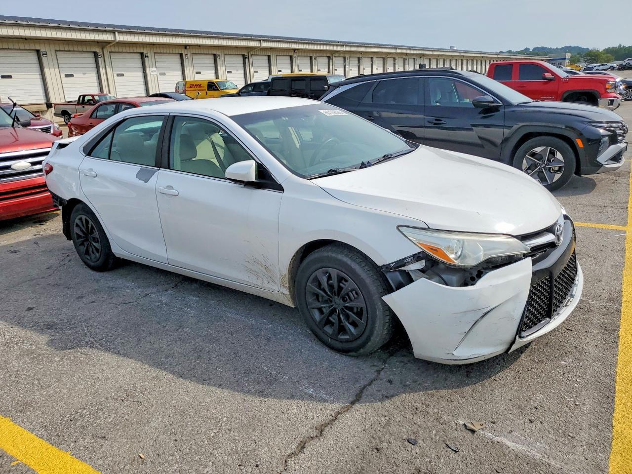 2015 Toyota Camry Le - Image 4