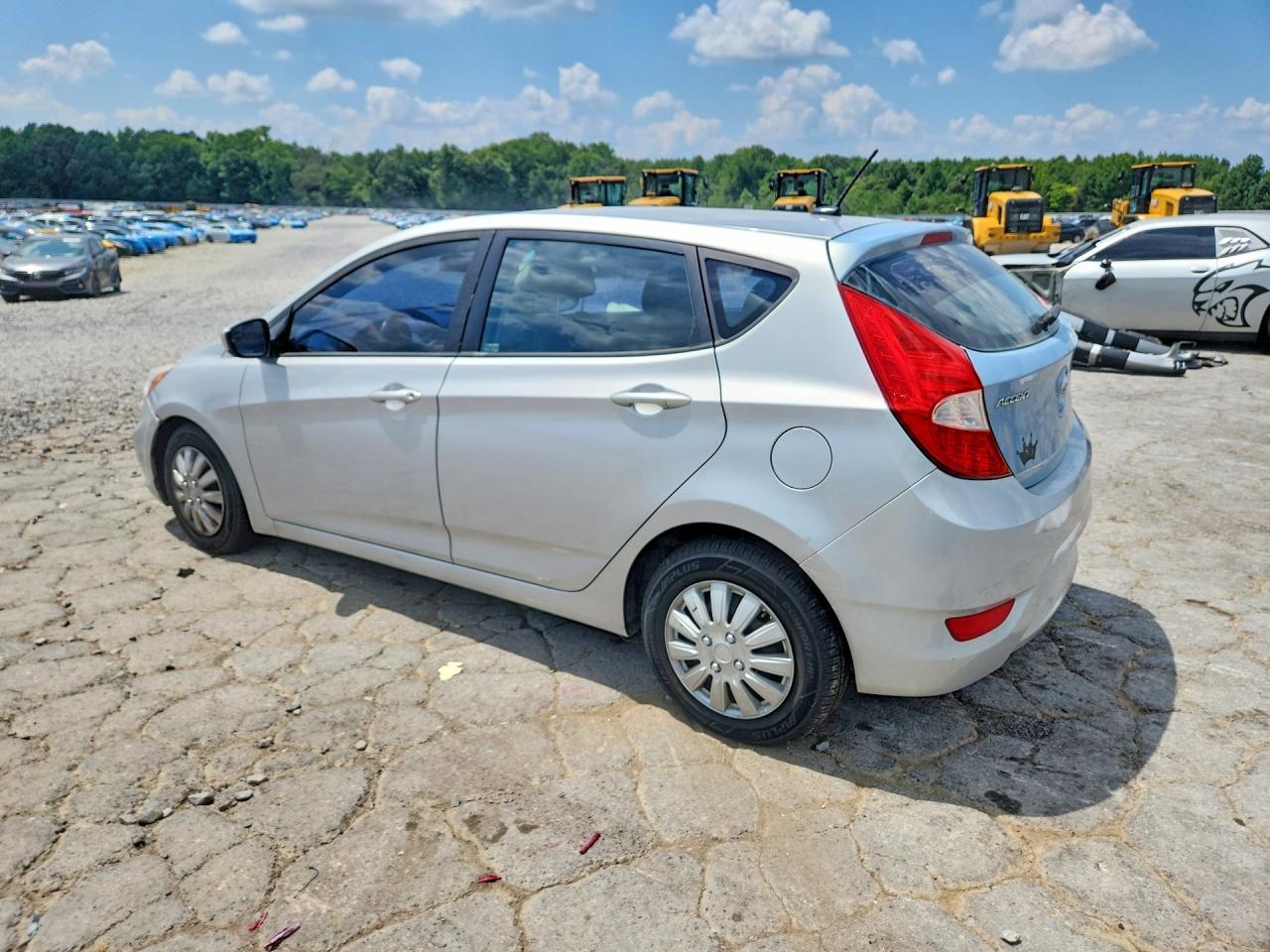 2016 Hyundai Accent Se - Фото 2
