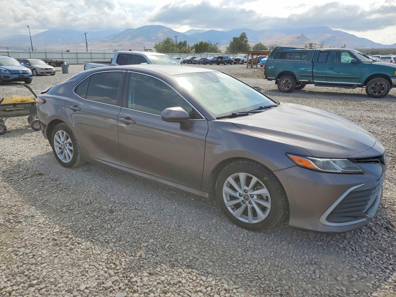 2022 Toyota Camry Le - Image 4