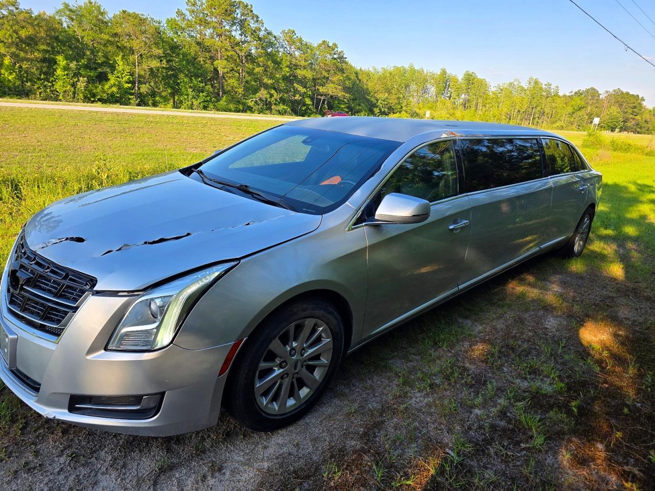 2017 Cadillac Xts Limousine - Фото 2