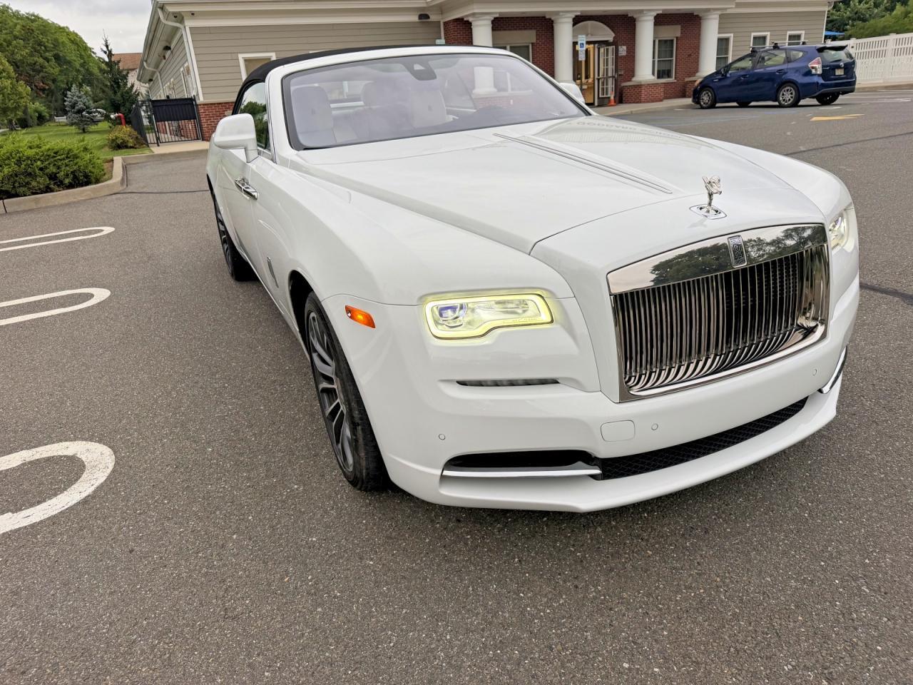 2020 Rolls-Royce Dawn Base - Image 2