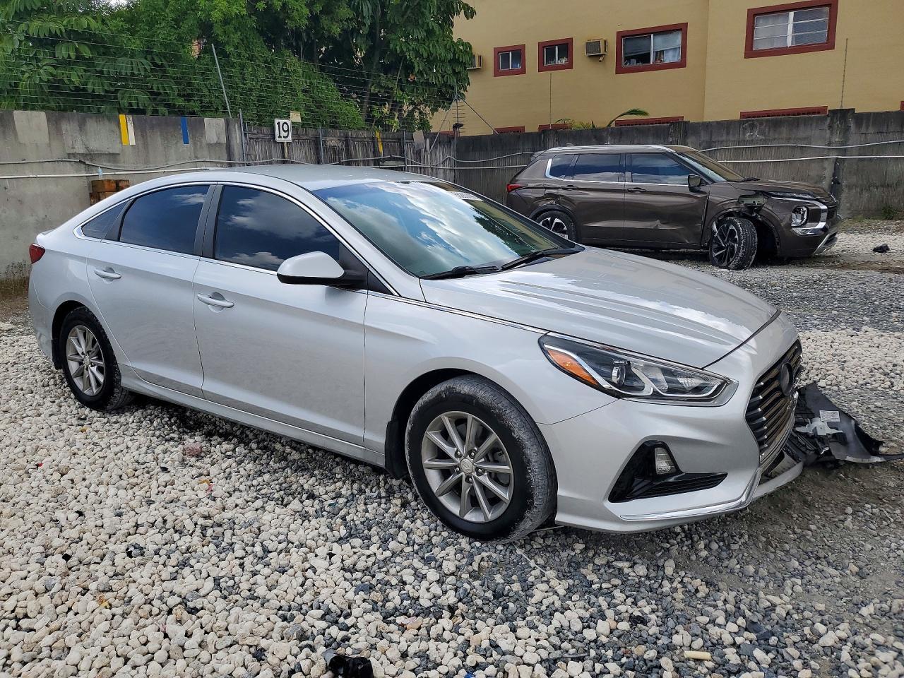 2018 Hyundai Sonata Se - Фото 4