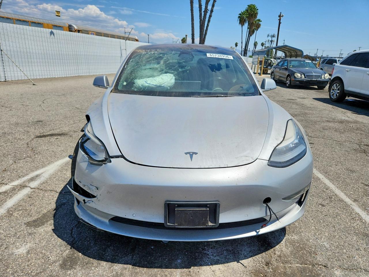 2018 Tesla Model 3 - Фото 5