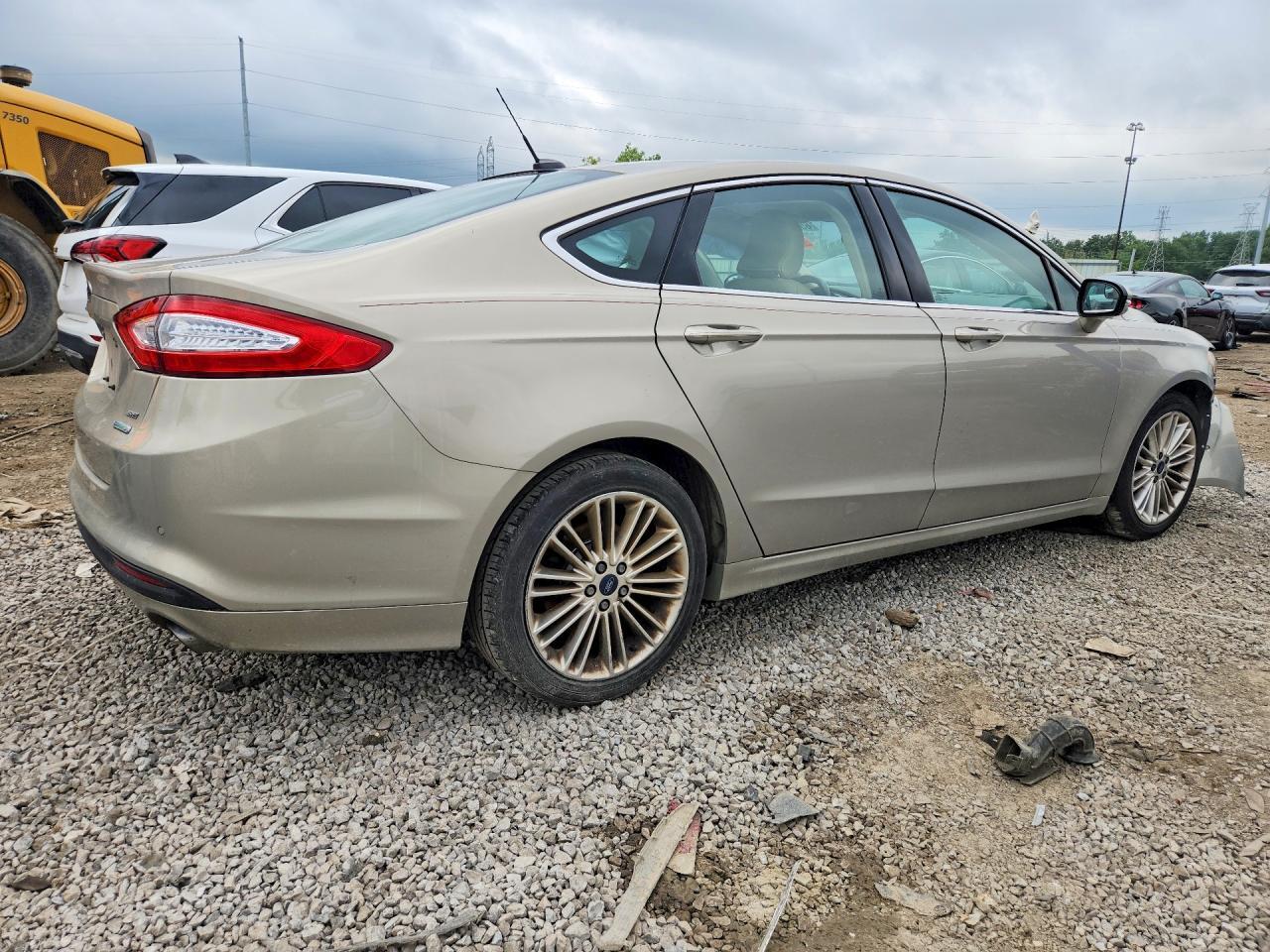 2016 Ford Fusion Se - Image 3