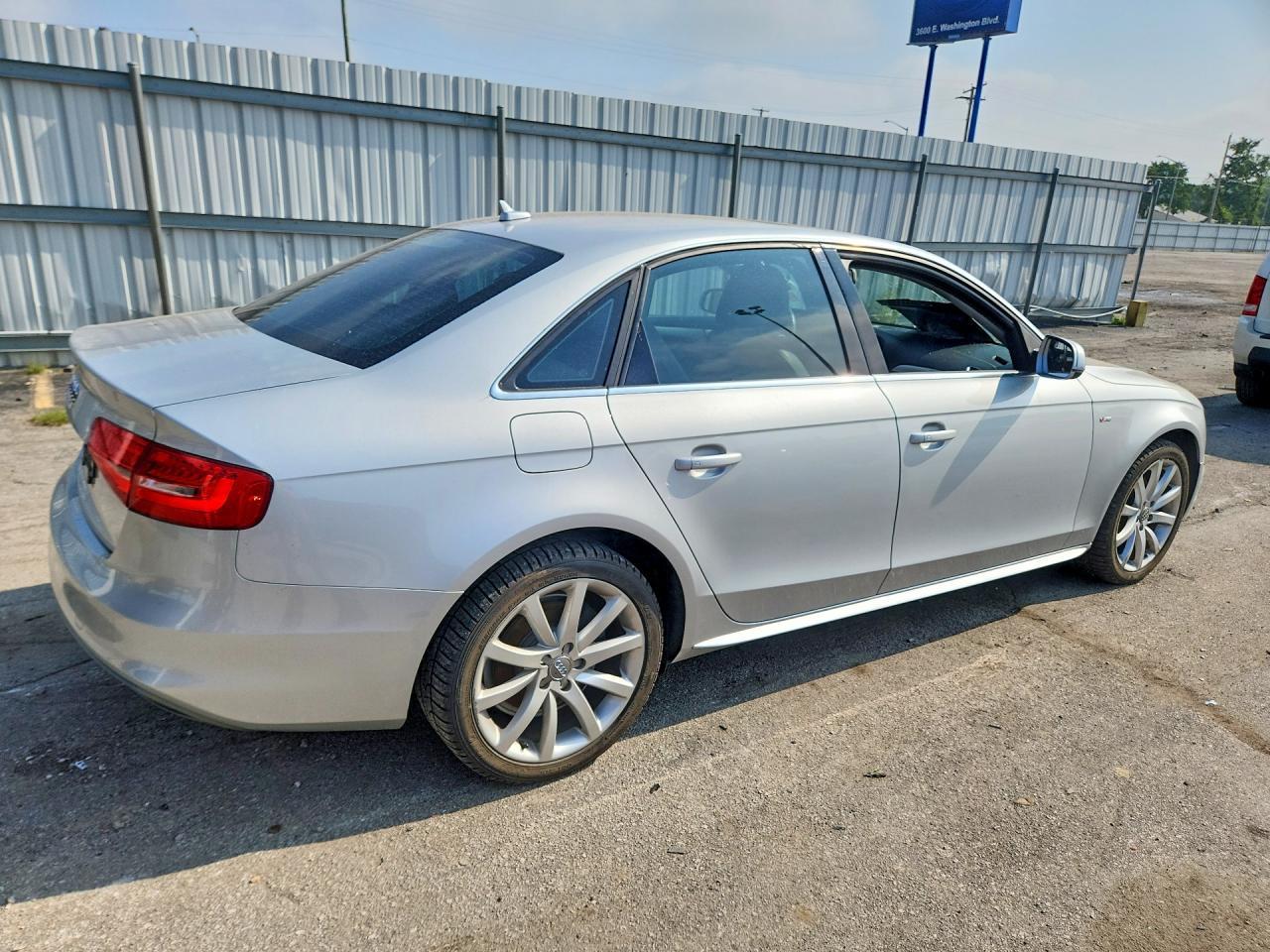 2014 Audi A4 Premium - Image 3