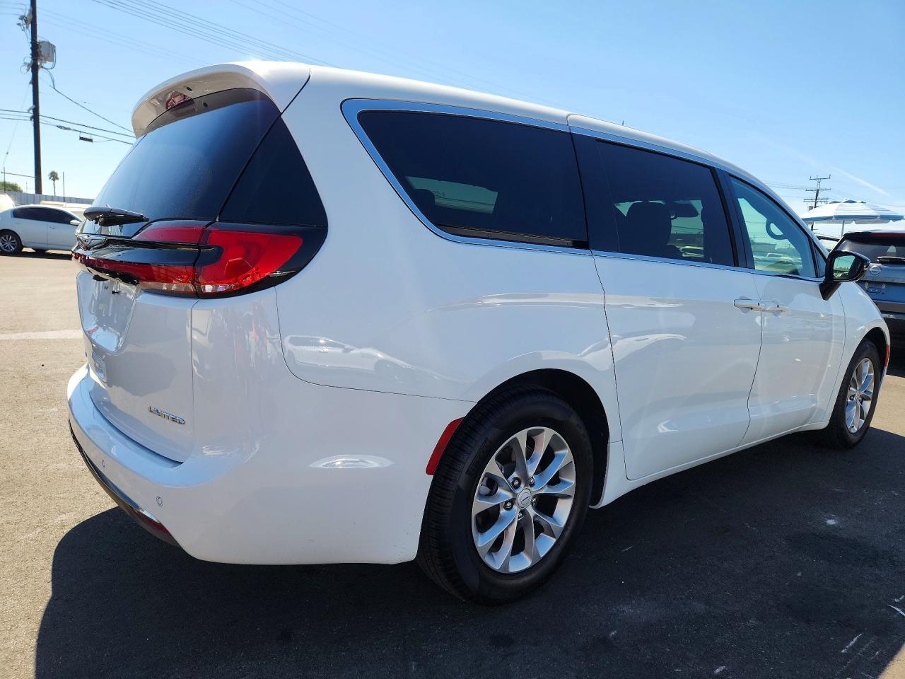 2026 Chrysler Pacifica Limited - Фото 3