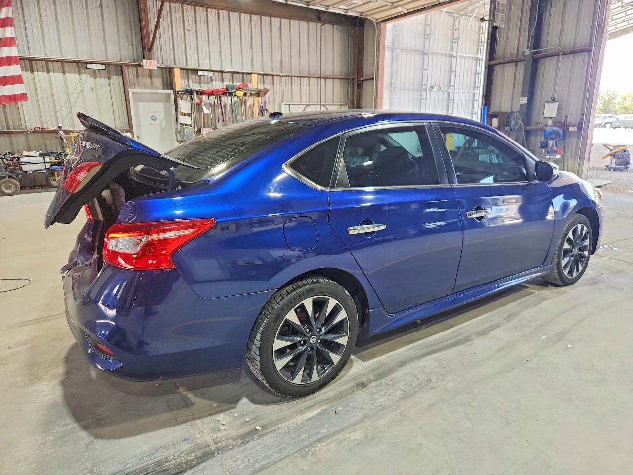 2018 Nissan Sentra Sr - Фото 3