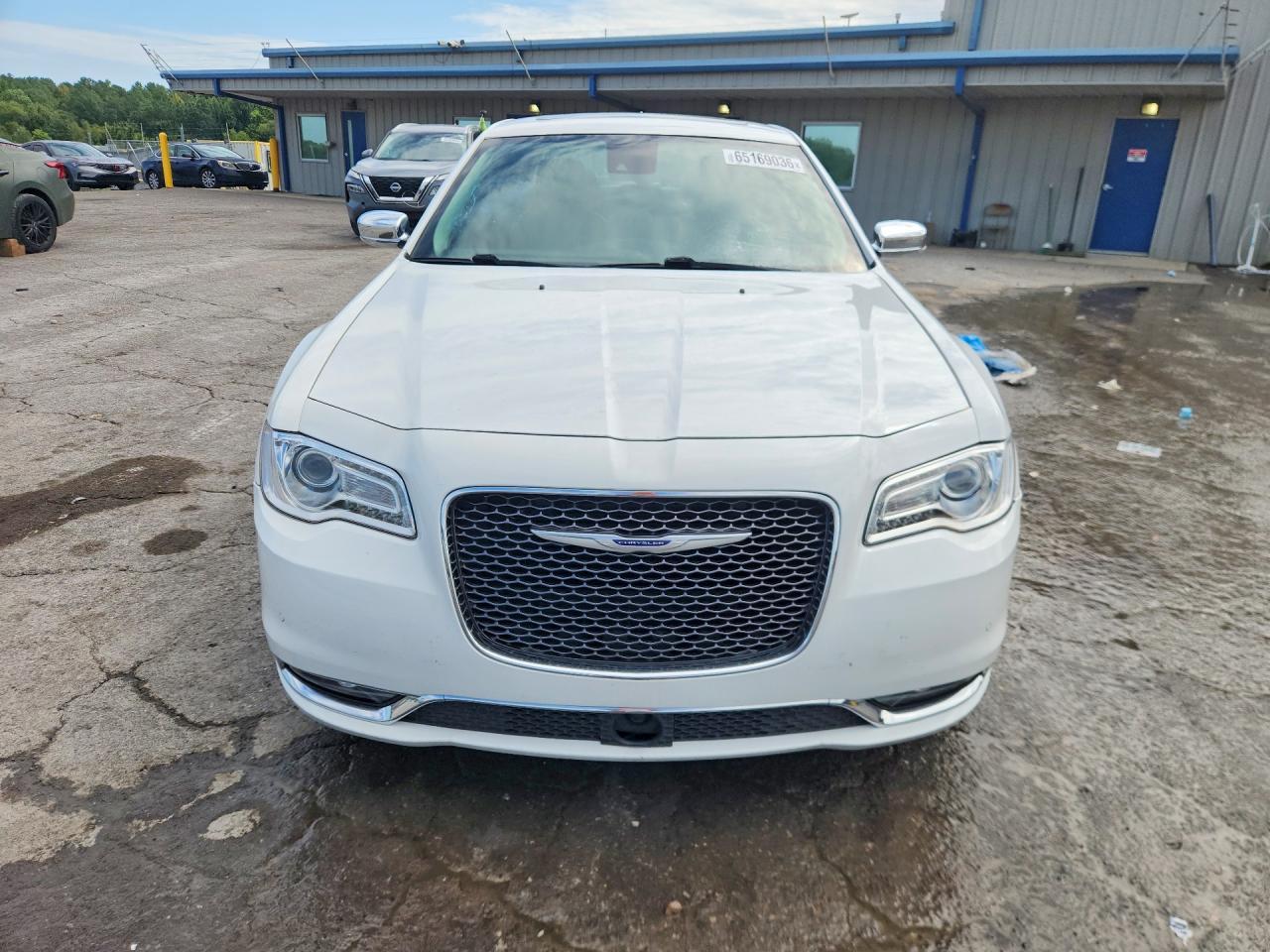 2019 Chrysler 300 Limited - Image 5
